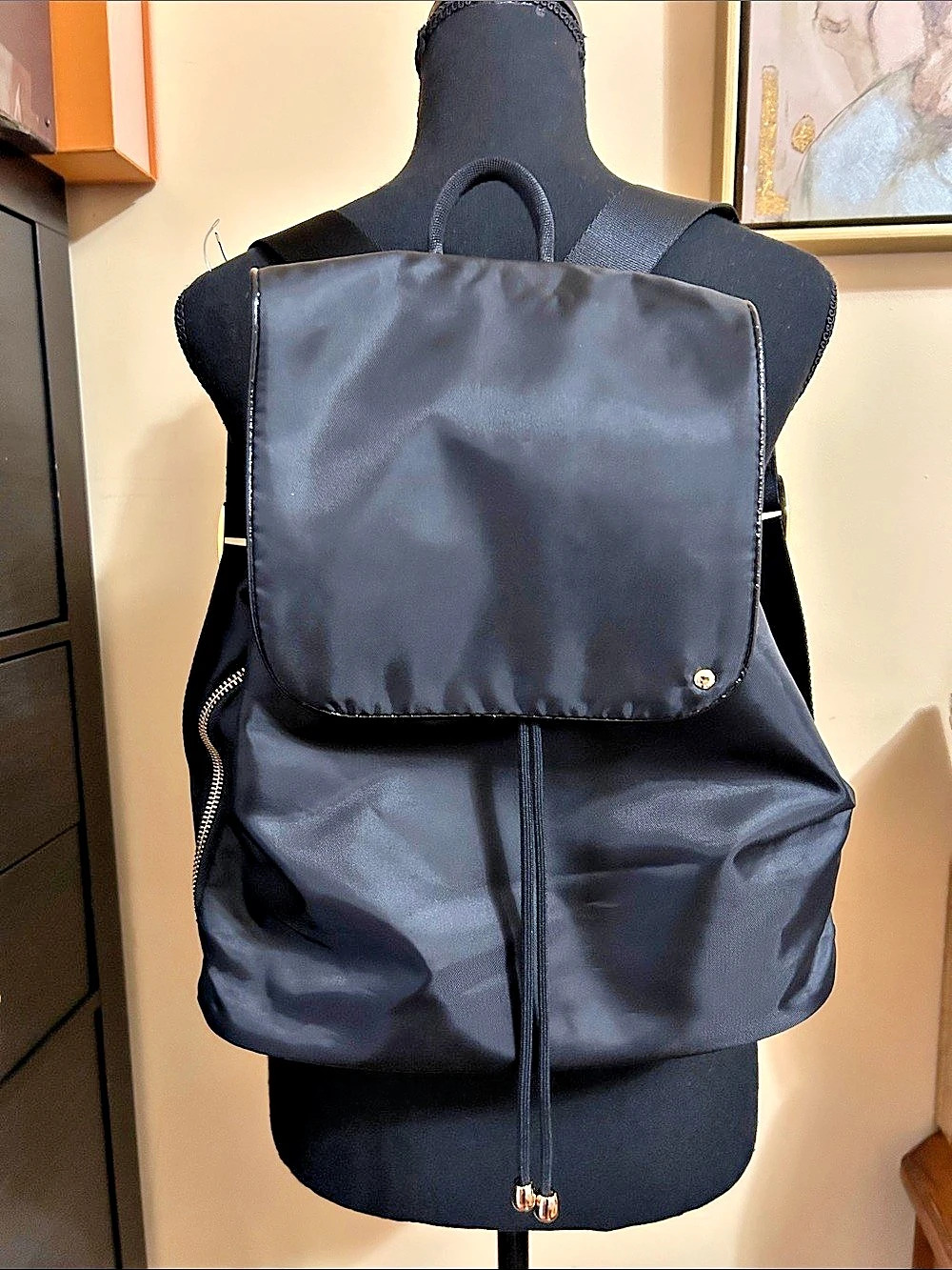 LeSportsac Signature Dani Backpack in black EUC